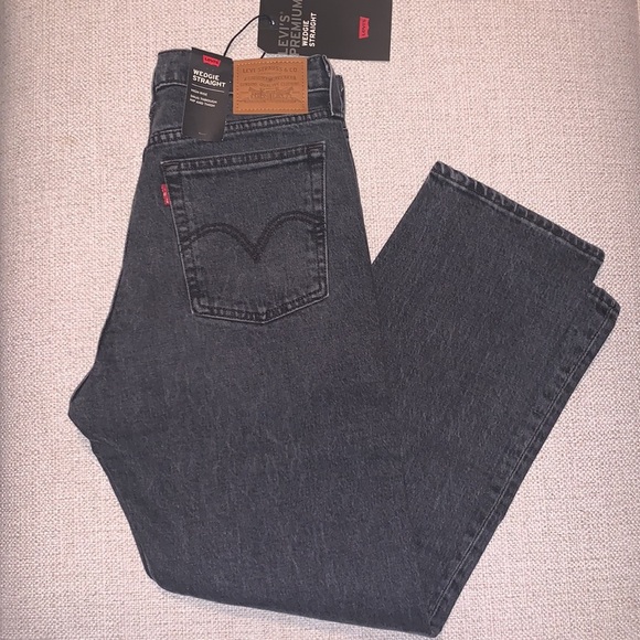 Levi's premium Wedgie Straight Leg high Rise Jeans - Picture 10 of 11